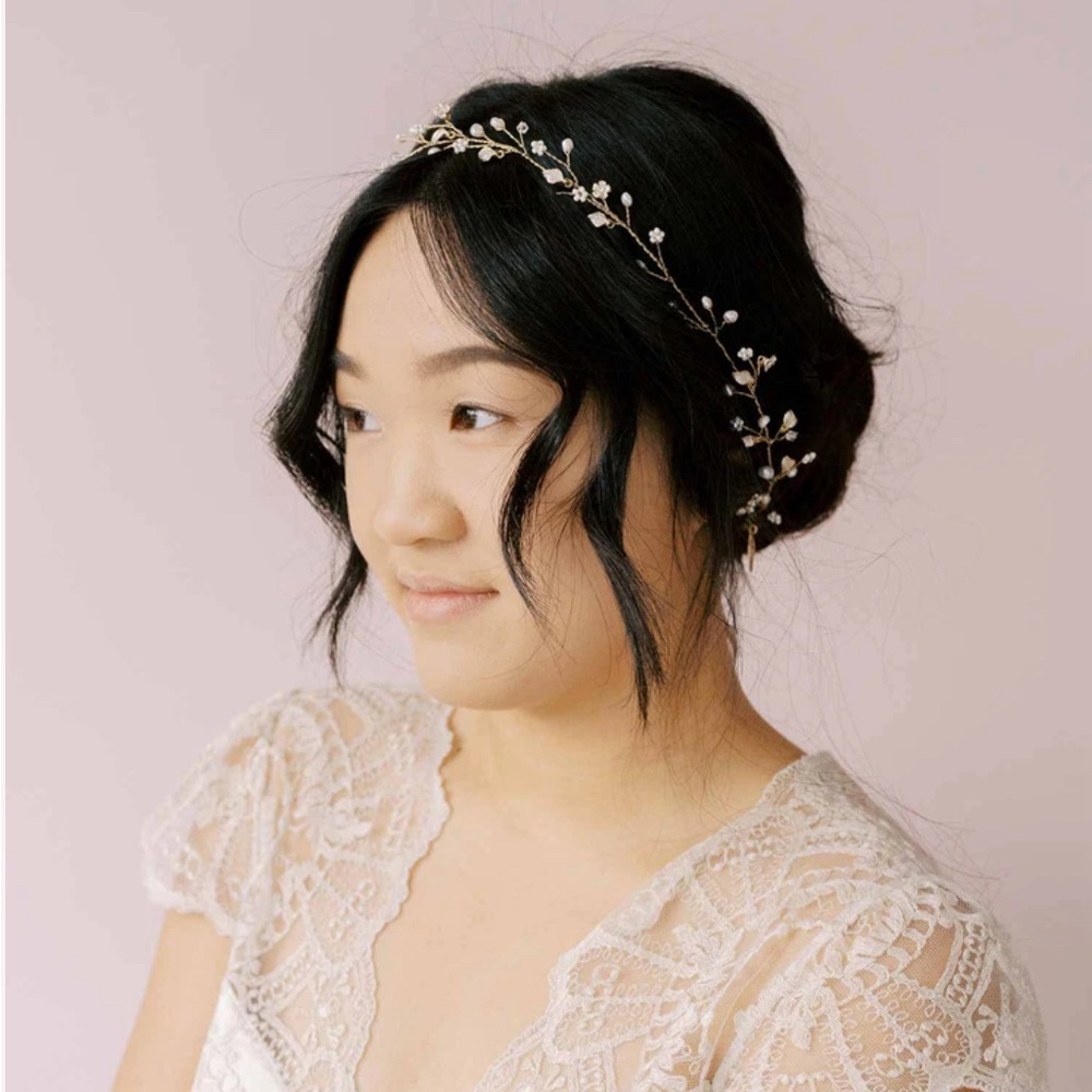 Twigs & Honey Sweet blossom and crystal hair vine